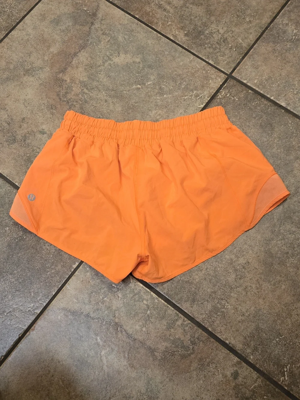 Lululemon Hotty Hot High Rise 2.5” Lined Shorts Bright Orange Size 6